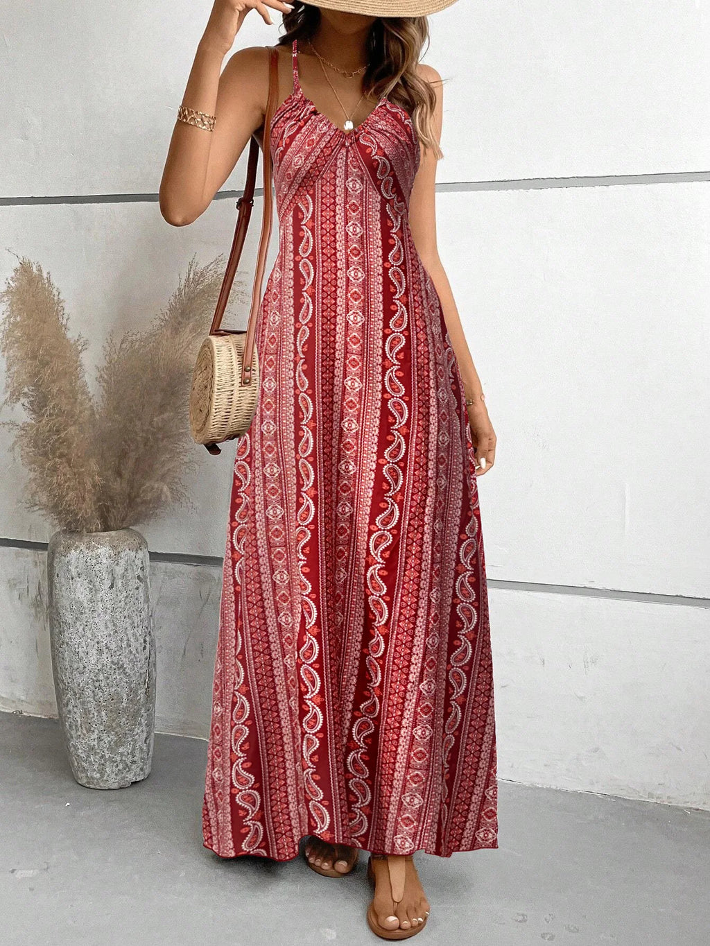 Letnia Sukienka Maxi Boho 🌞 | Elegancja i Swoboda